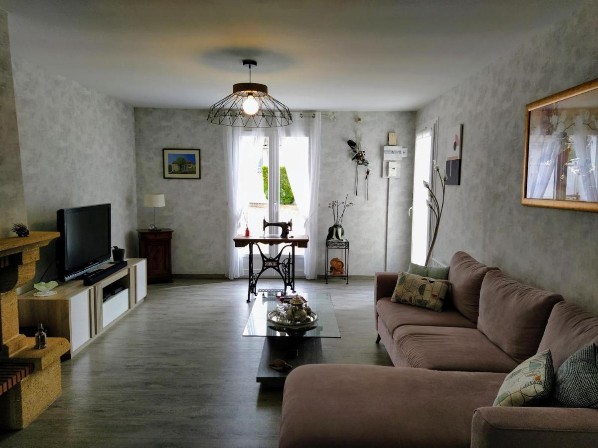 Maison Plain Pied Avec Jardin, Terrasse Et Veranda Cognac Exteriér fotografie