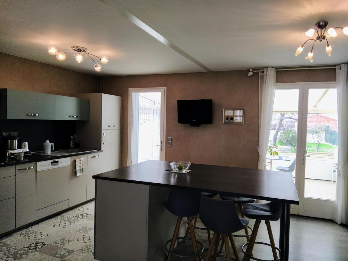 Maison Plain Pied Avec Jardin, Terrasse Et Veranda Cognac Exteriér fotografie